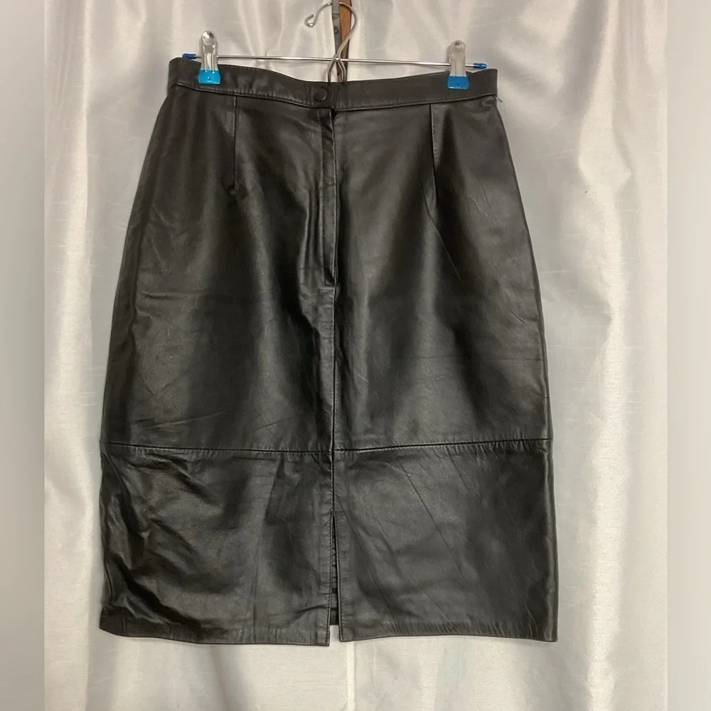 Awesome Vintage Find                    Leathercraft Process vintage Retro Skirt